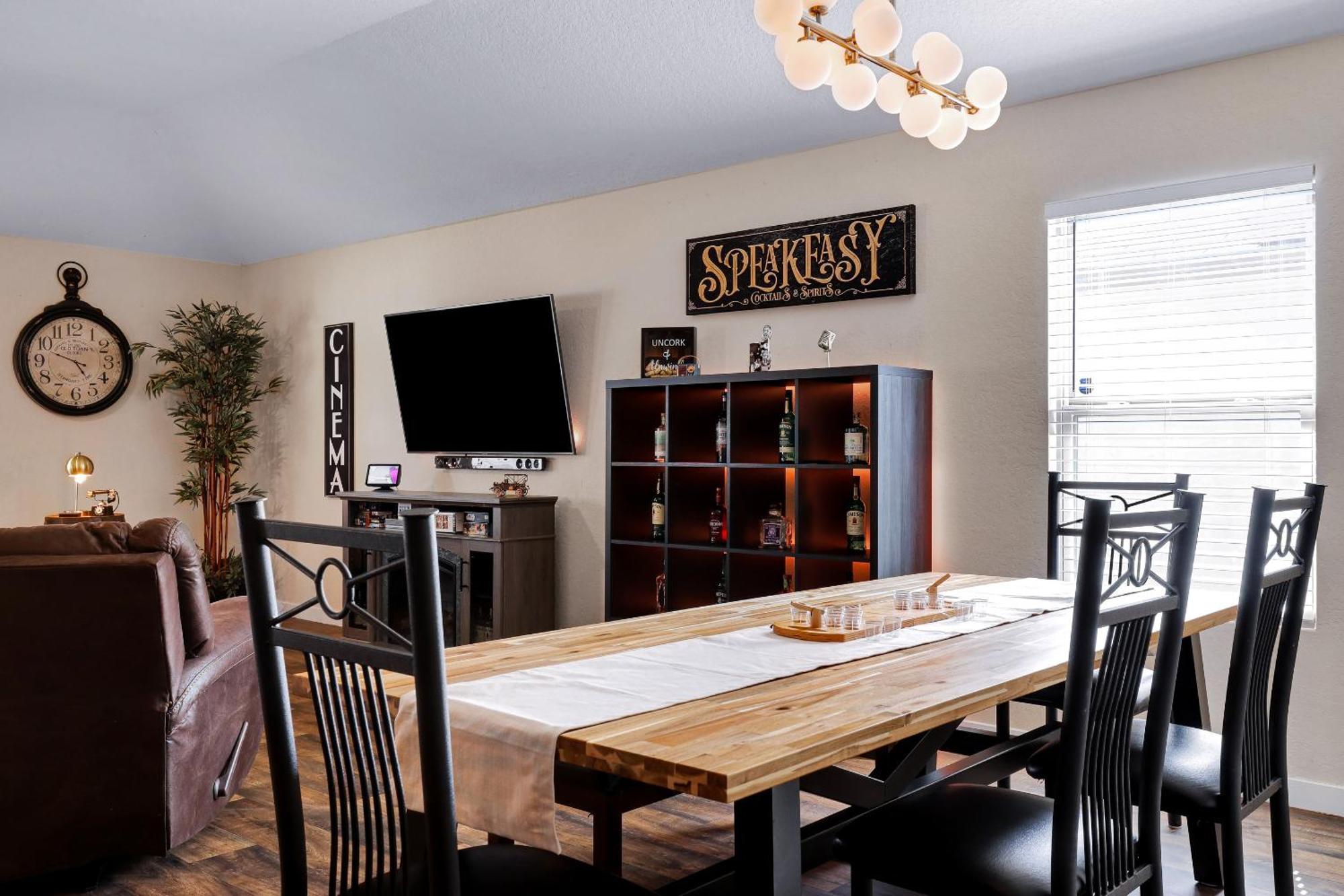 Speakeasy - A Birdy Vacation Rental Сан-Антонио Экстерьер фото